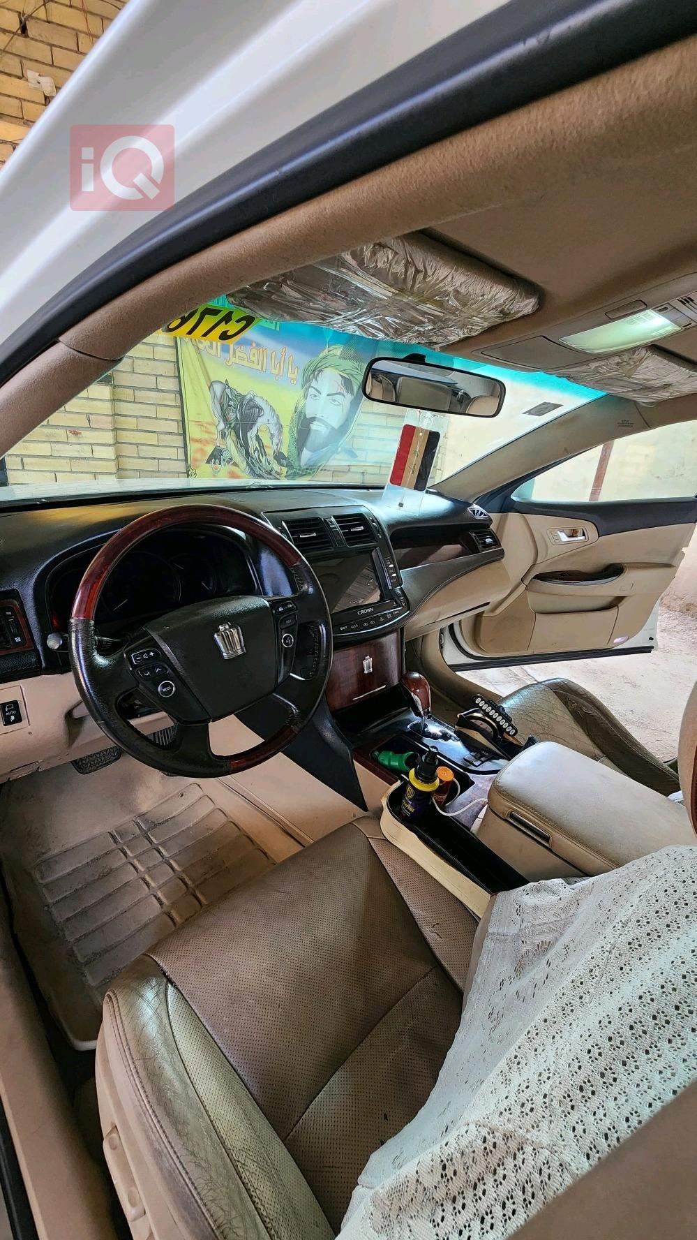 تۆیۆتا کراون